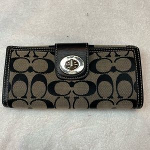 COACH Black Signature Wallet